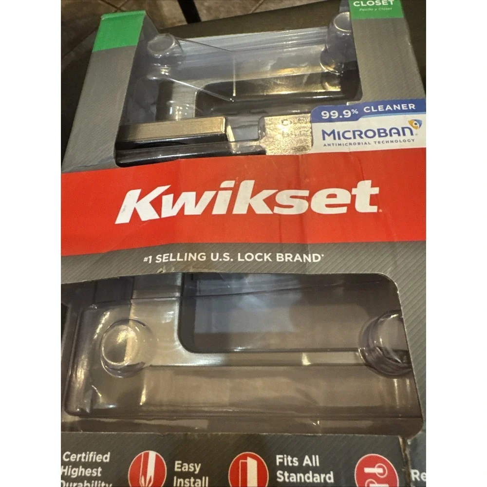 Kwikset Singapore Square Hall Closet Handle Set, Satin Nickel,‎ 97200-898